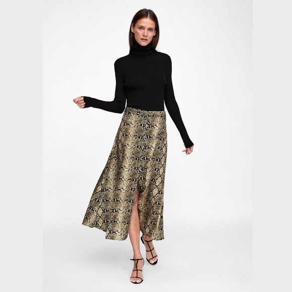 BLOGGER FAVE! ZARA Snakeskin Print Skirt - Picture 12 of 15